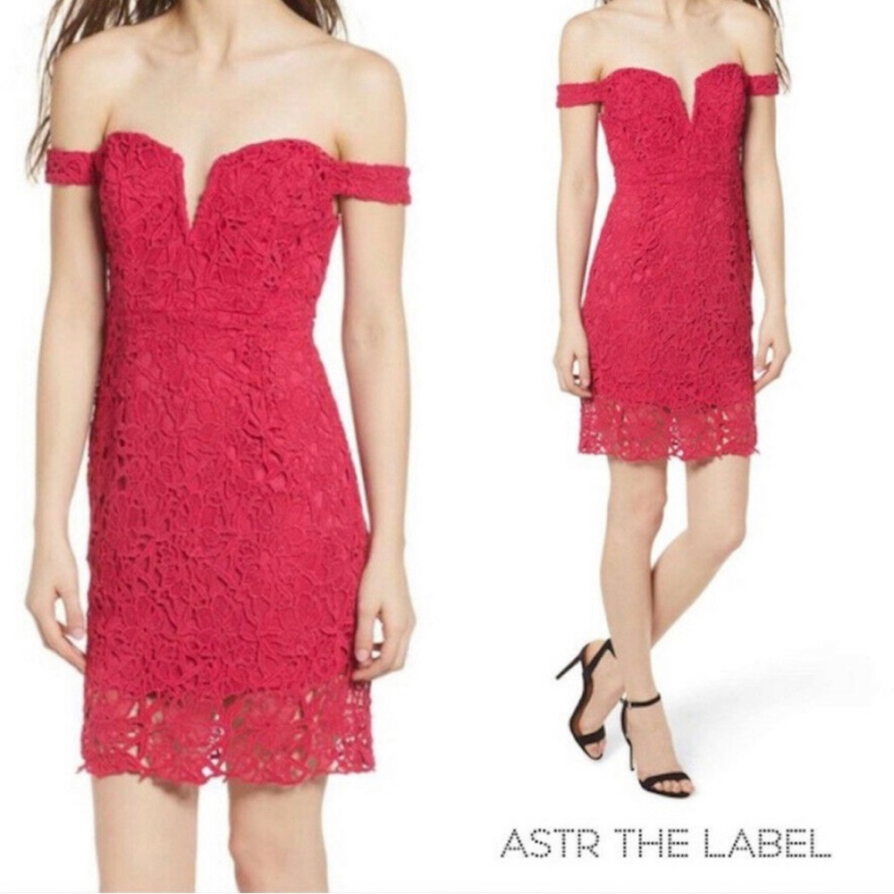NWT ASTR The Label Floral Lace Off-the-shoulder Mini Dress- Size Medium